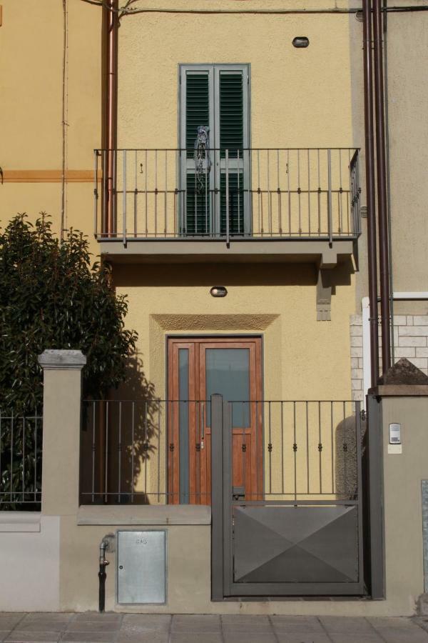 Affittacamere Cipri Montale  外观 照片